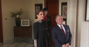 تسريحة شعر الملكة رانيا العبدالله في حفل ولي عهد الأردن